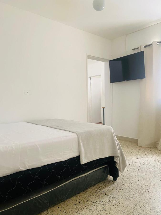 Aparta Hotel Mediterraneo Estadio Medellín Chambre photo